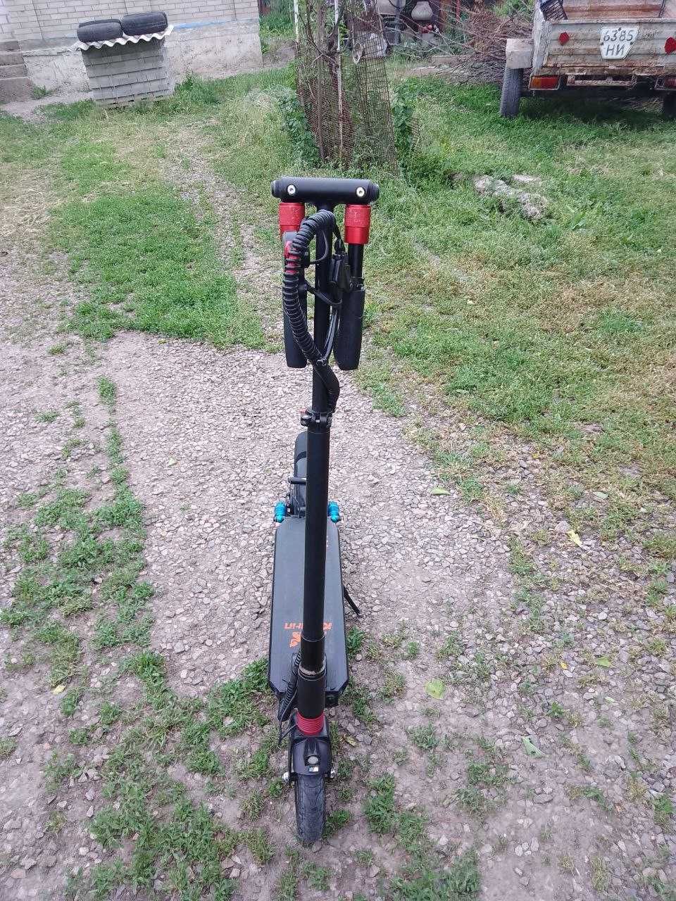Электросамокат Kugoo Kirin X1.Оригинал. В отличном состоянии.