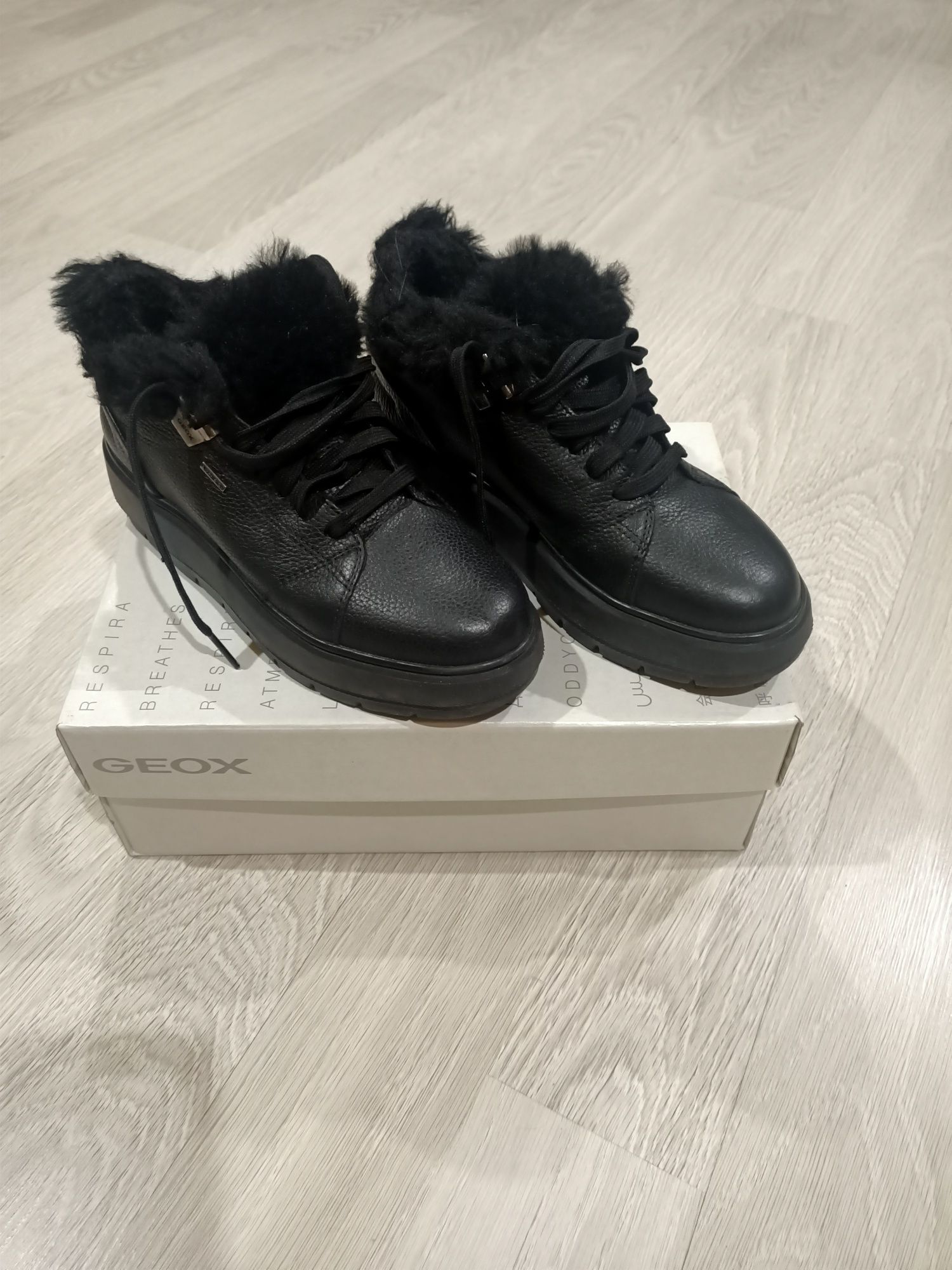 Buty ocieplane GEOX rozmiar 35