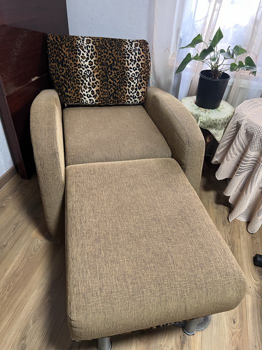 Терміново! 2 розкладних крісла ( крісло - ліжко )