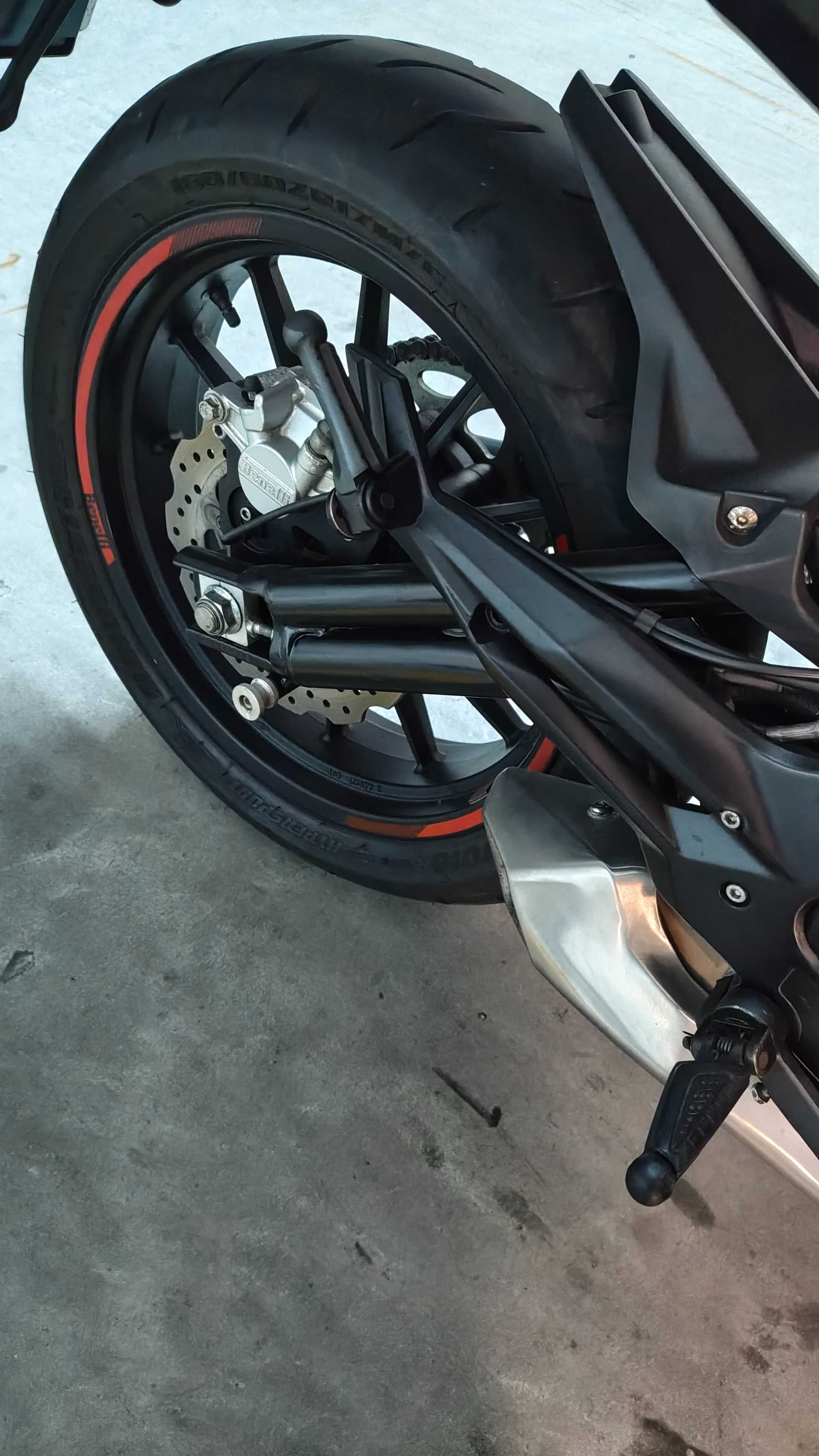 Benelli BN 302s.