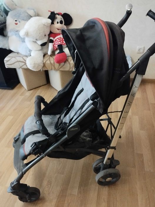 Прогулянкова коляска Chicco Lite Way,