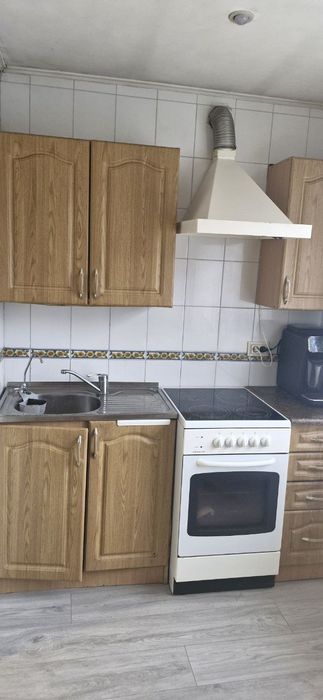 Кухня 180см в гарному стані