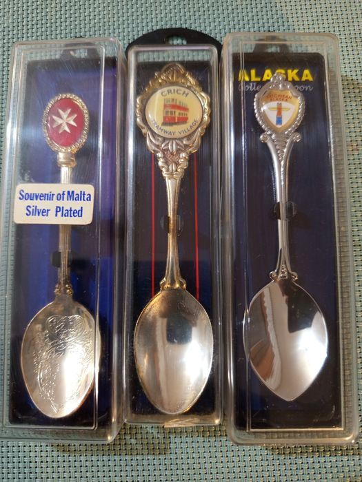 Łyżeczki kolekcjonerskie NOWE Alaska / Anglia / Malta -2 x posrebrzane