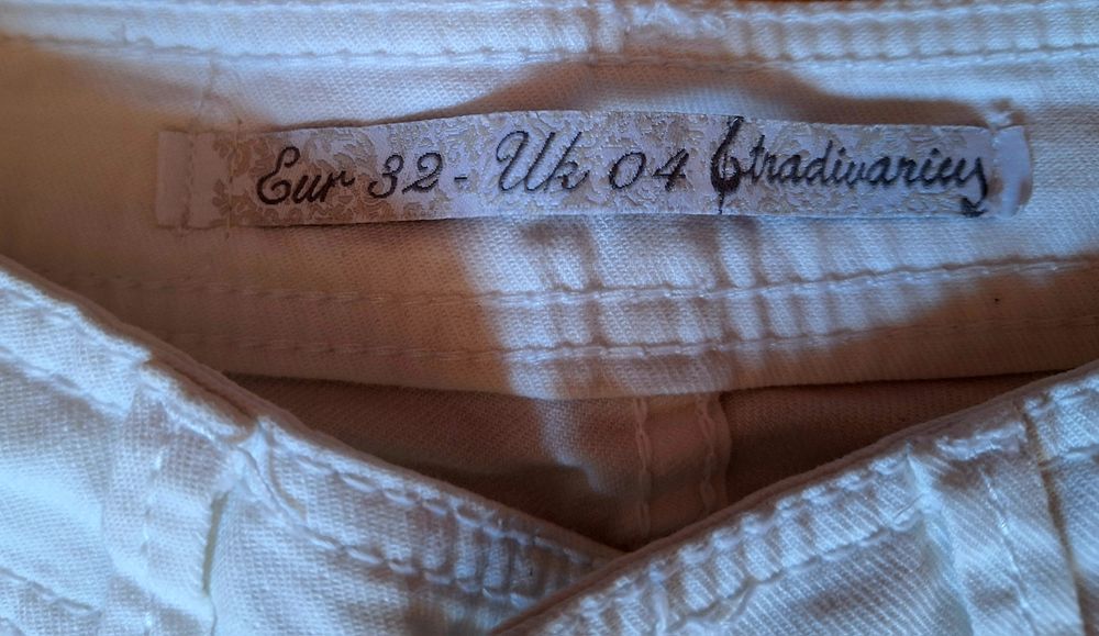 Jeansy - Stradivarius - rozmiar 32