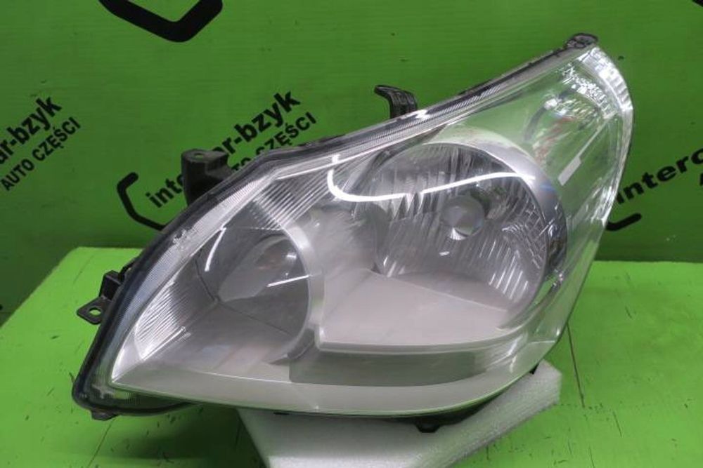 Toyota verso 2009 przód strona lewa lampa przednia