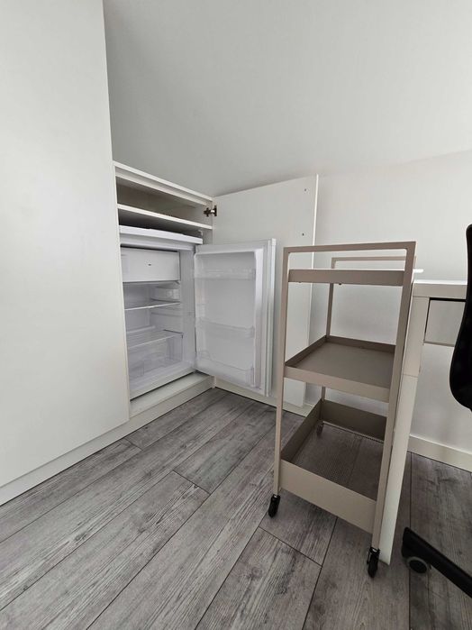 Wynajmę pokój jednoosobowy blisko lotniska, Zabierzowa, Rząski