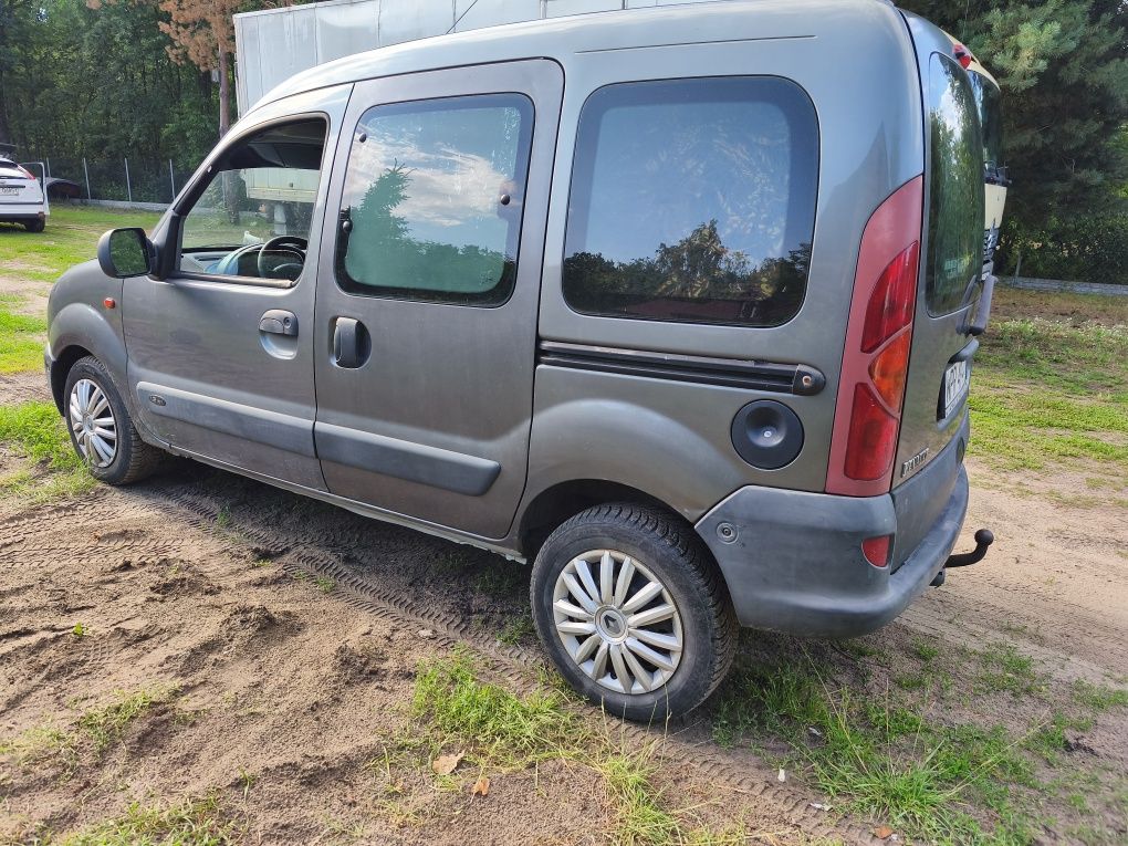 Renault Kangoo 1.2 Benz hak brak iskry