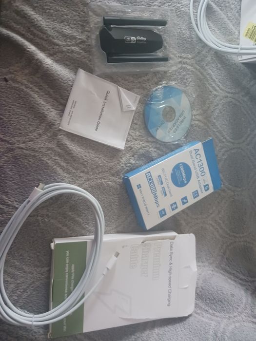 Zestaw wzmacniacz wi-fi oraz rysik do iphone plus kabelki gratis