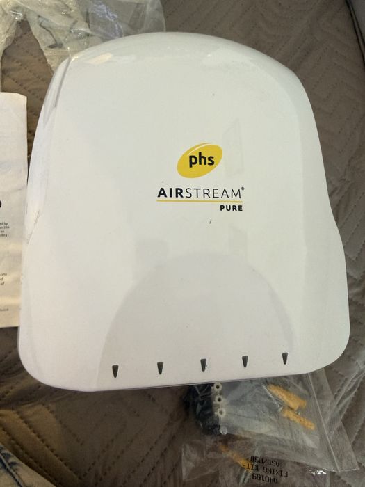 Sprzedam profesjonalną suszarkę do rąk PHS Airstream Pure.