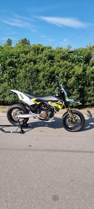 Husqvarna 701 Super Moto A2 przebieg 4500km Polecam