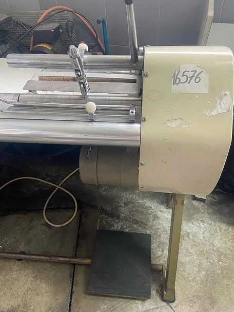 Máquina de Cortar Clorete
