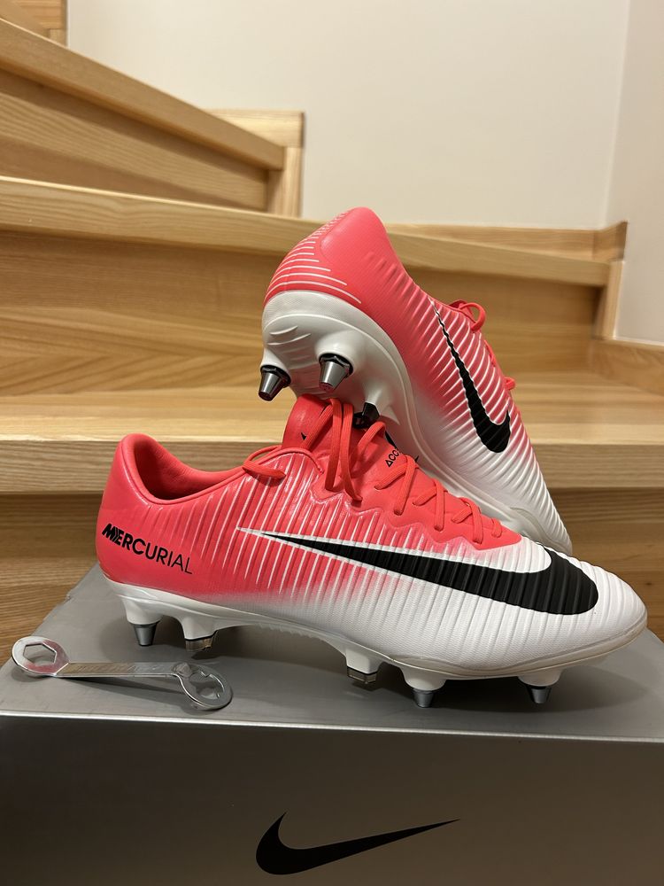 Nowe korki Nike Mercurial Vapor XI SG-PRO rozmiar 42