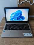Laptop Asus procesor Intel / 4GB ram / dysk ssd 256 / FullHD