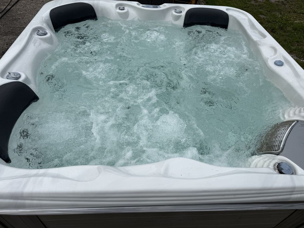 Jacuzzi Wanna Ogrodowa Freestylespa