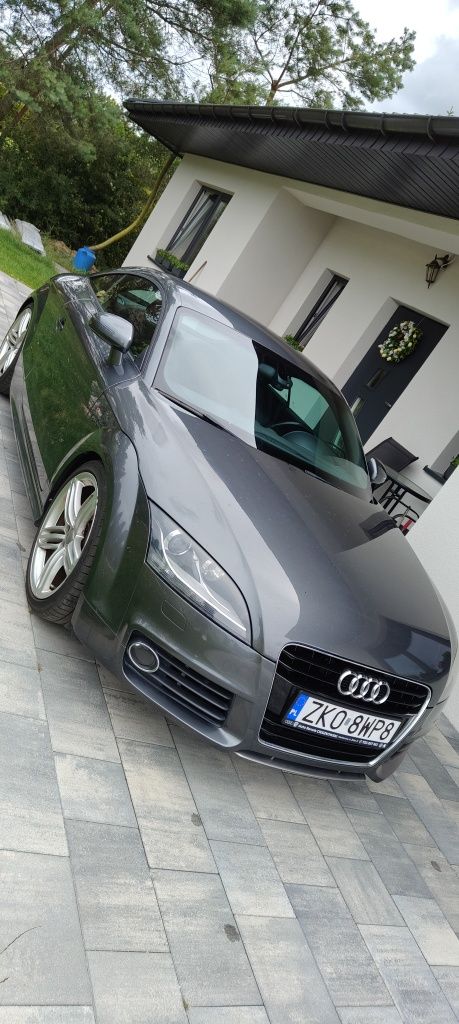 Audi TT Coupe 1.8tfsi S-line