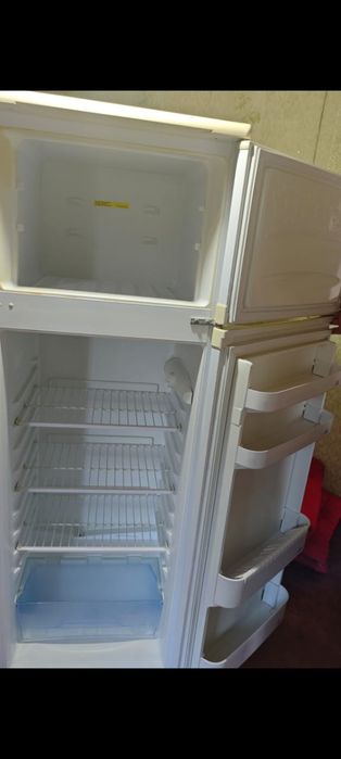 Продам холодильник б.у.в отличном состоянии