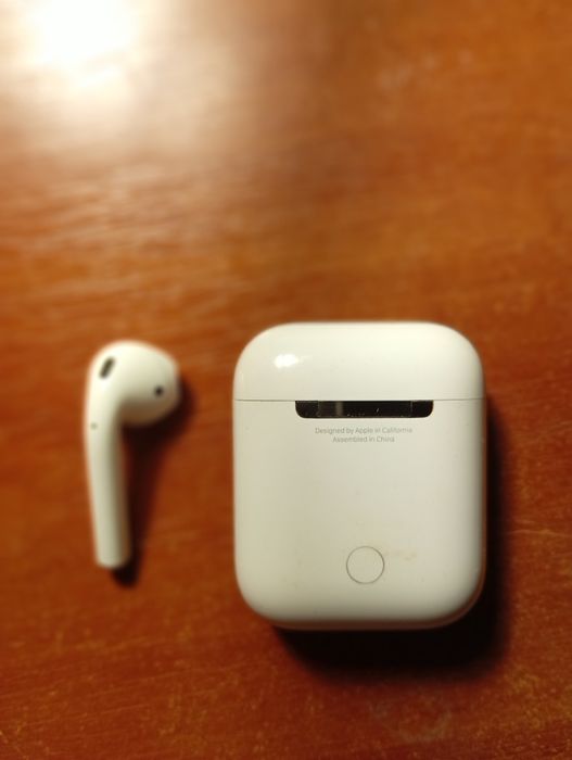AirPods 1 рабочий кейс