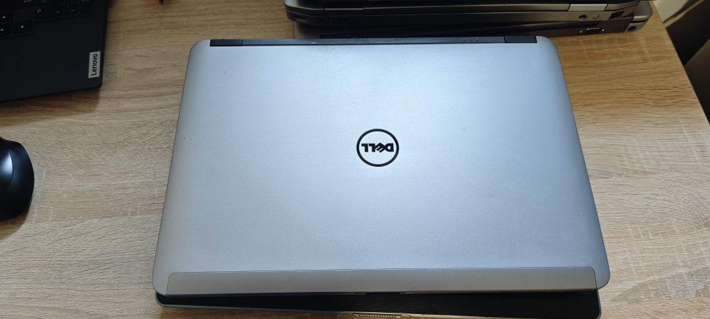 Laptopy Dell e6xxx