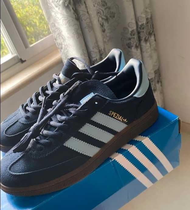 Adidas buyt damskie Handball_Spezial Navy_Gum Espadryle R.37
