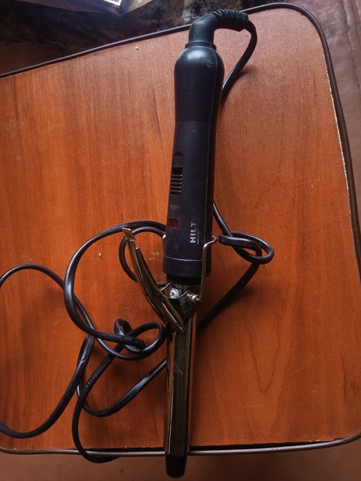 Утюжок плойка, плойка.