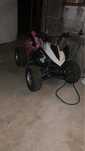 Vendo moto 4 125cc em bom estado