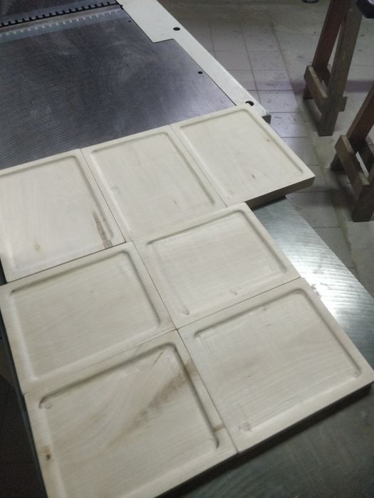 Кришки для табуреток заготовки з дерева