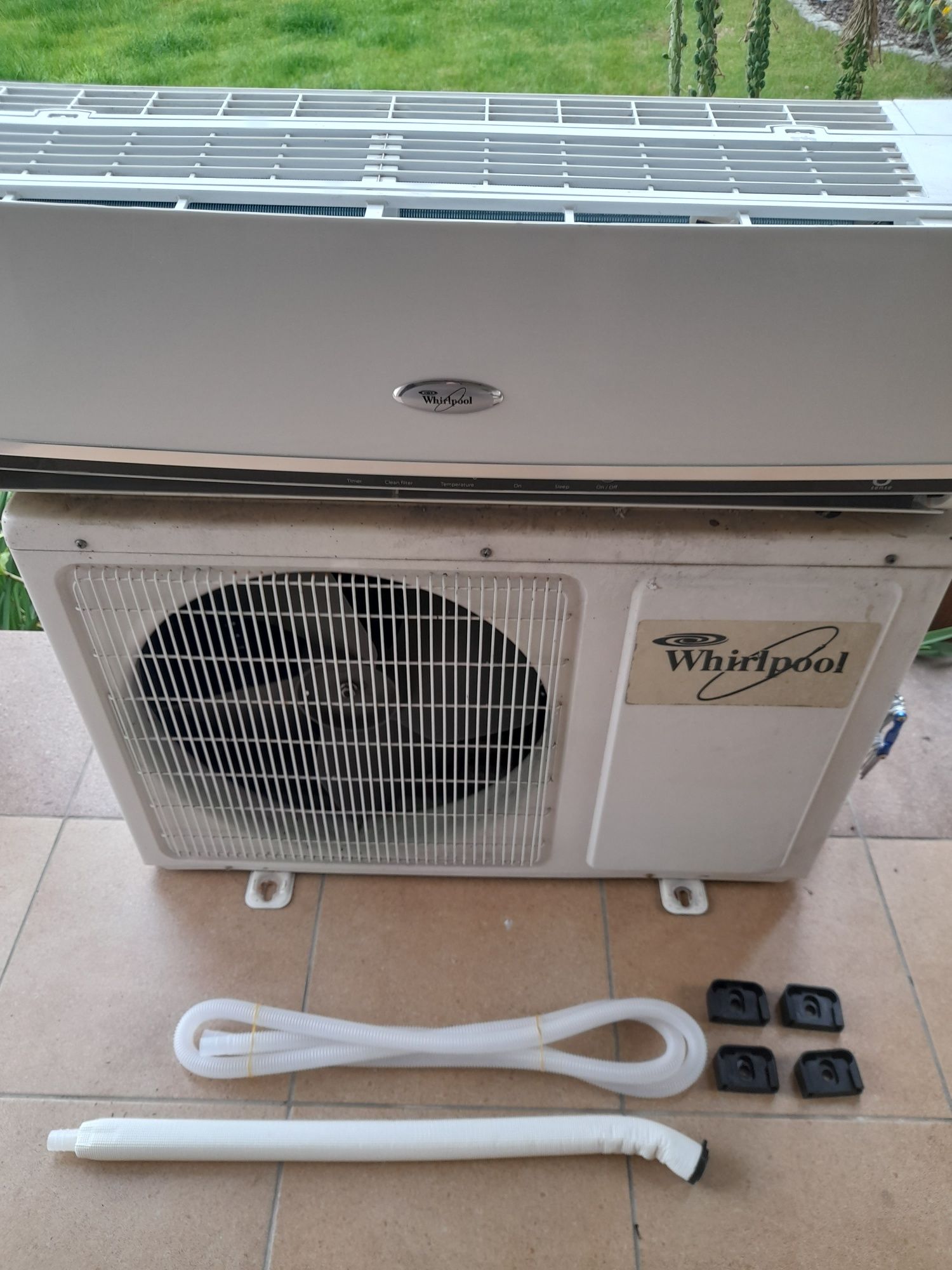 Klimatyzator split z funkcją grzania Whirpool 3.6 kw