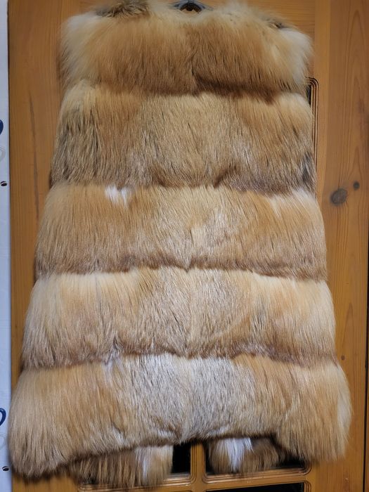 Жилетка меховая.