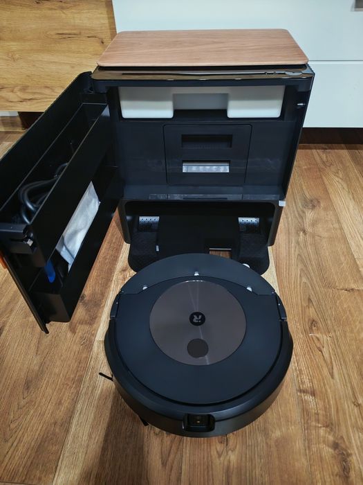 Roomba combo j9+