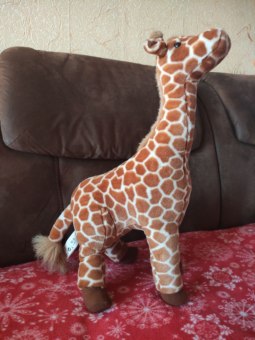Продам м'яку іграшку Жираф