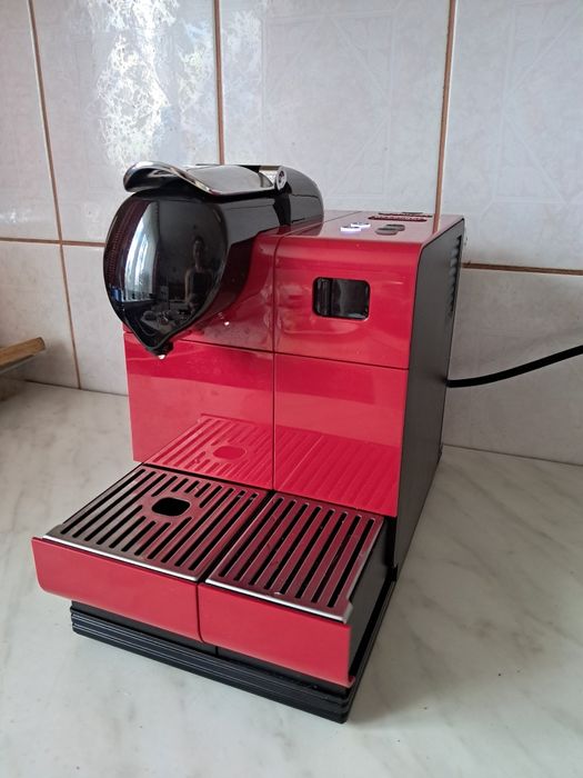 Ekspres kapsułkowy De'Longhi Nespresso Lattissima+ EN 521.R