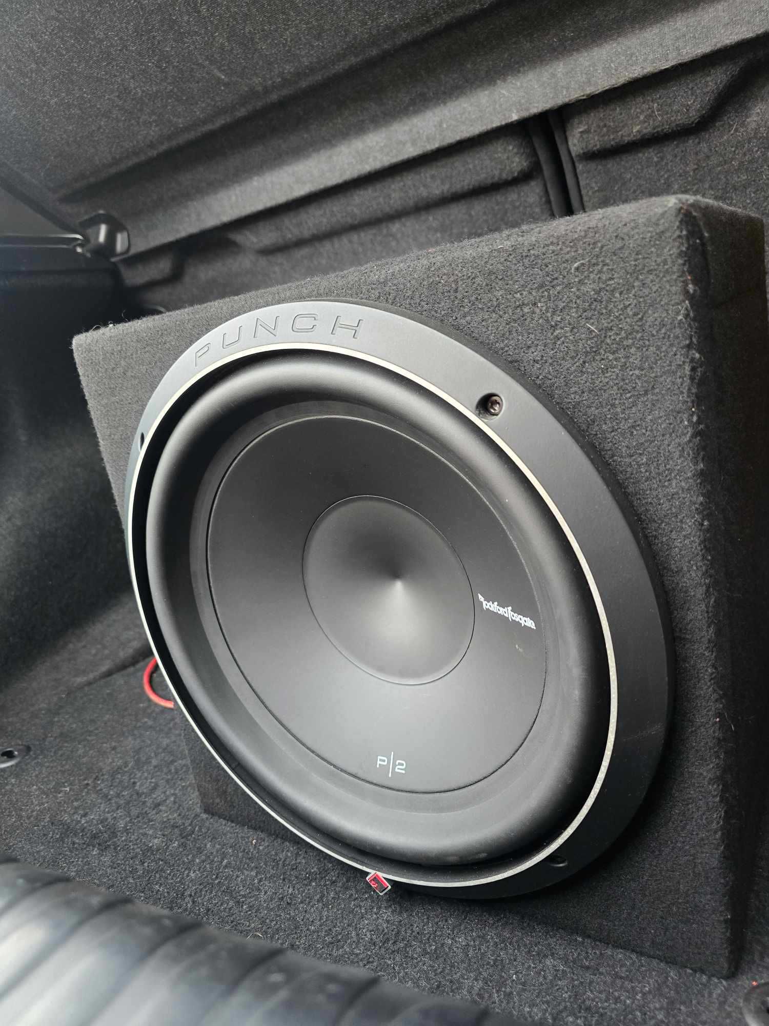 subwoofer tuba skrzynia basowa rockford fosgate p2 usa car audio zesta