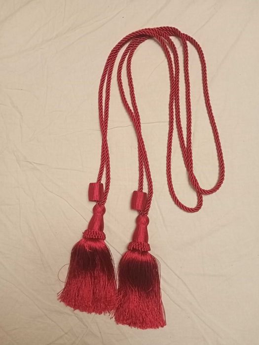 Подхват для  штор  з китицями  2 шт/// органайзер для одягу