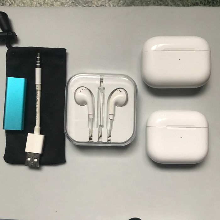 Плеєр Apple iPod shuffle 3-го покоління 2 Гб