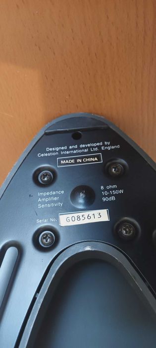 Coluna de som Celestion