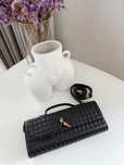 Сумка клатч в стилі Bottega Veneta