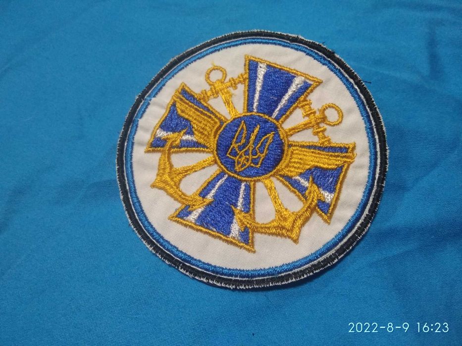 Військові нашивки, шеврони.