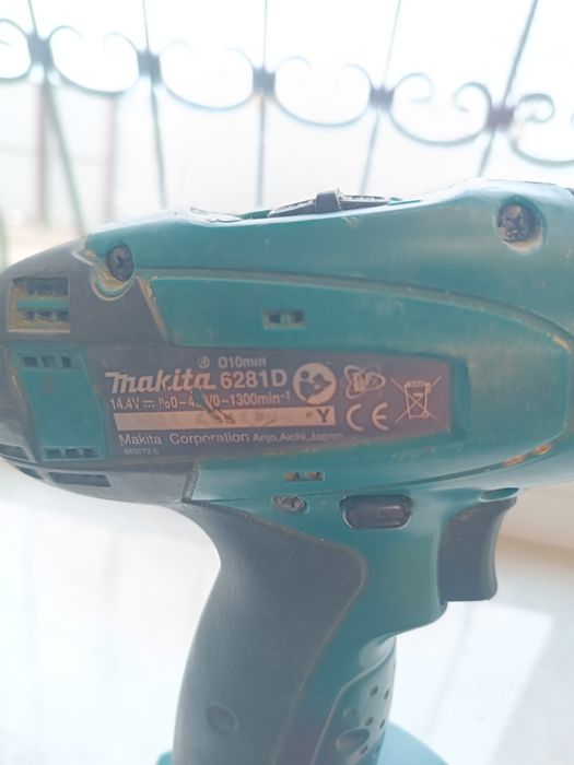 Шуруповерт Makita 6281D