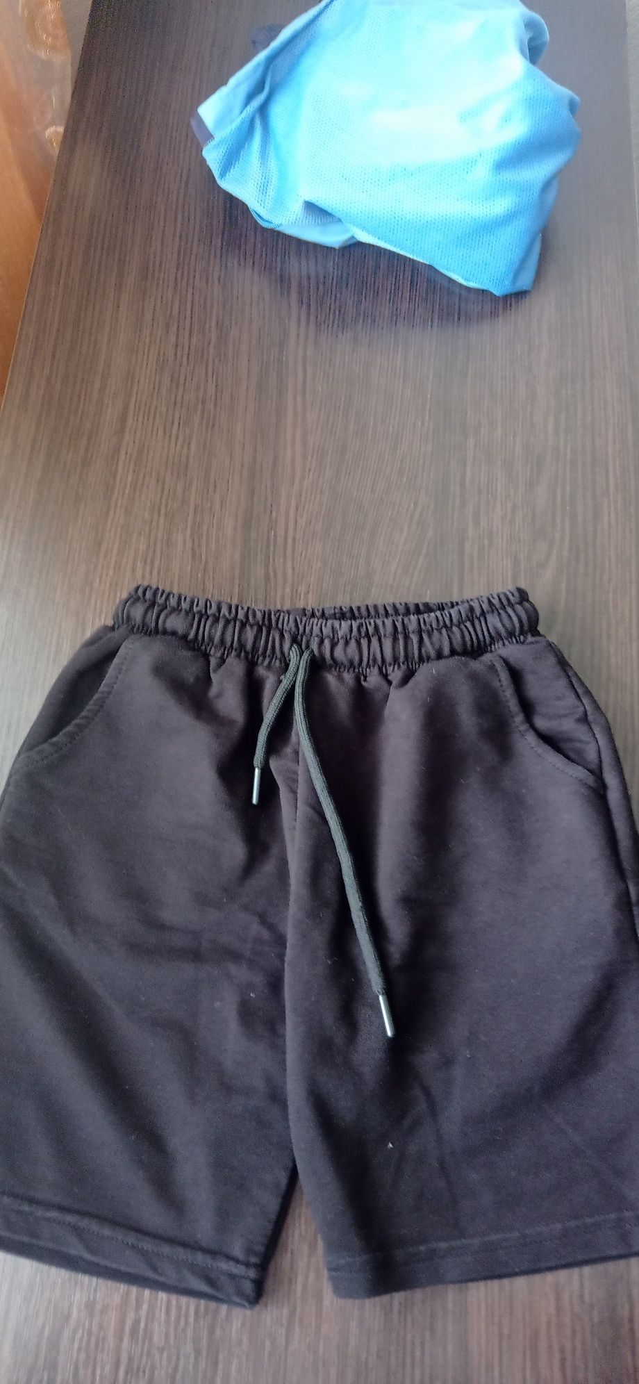 Продам. Пакет речей. На зріст 134-146 Primark.