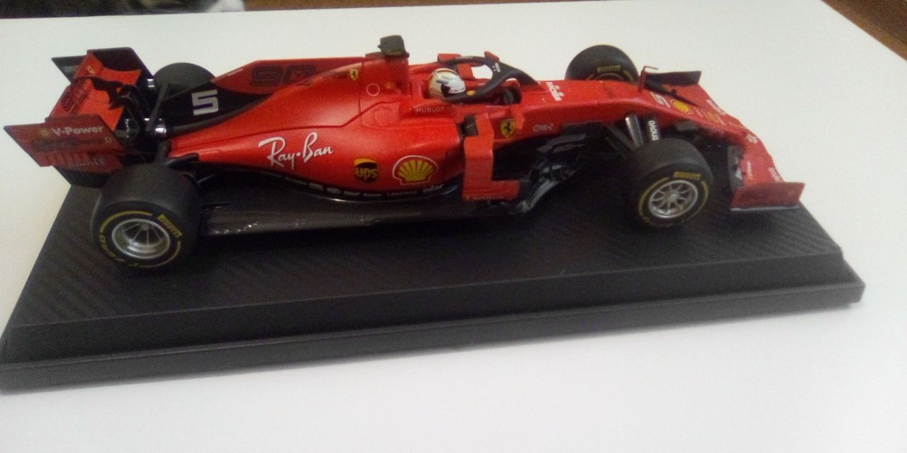 Ferrari F1 SF90 de Sebastian Vettel á escala 1/18a