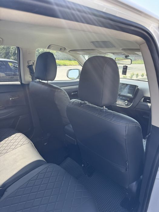 Mitsubishi Outlander III 2016