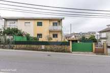 Moradia T4 para venda