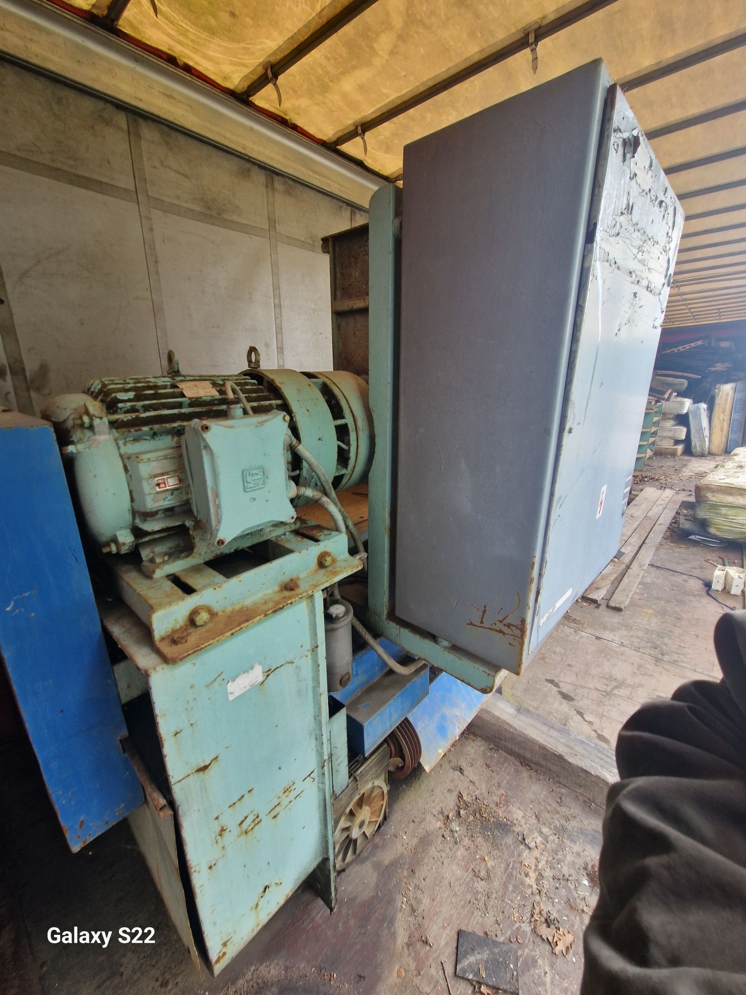 Maquina de amassar cartão para reciclagem