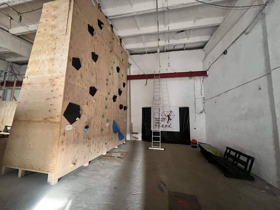 Склад 420м2 .Помещение под производство.Дитейлинг.Сто.Центр в 5хв