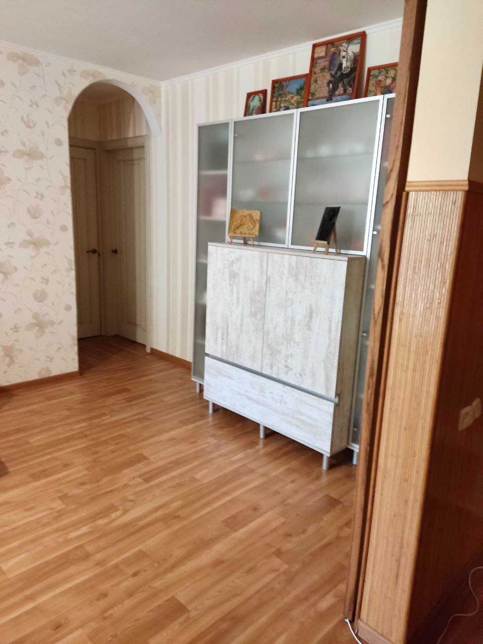 Продам 3х кімнатну квартиру по вулиці Тесленко. (пл. Артема)