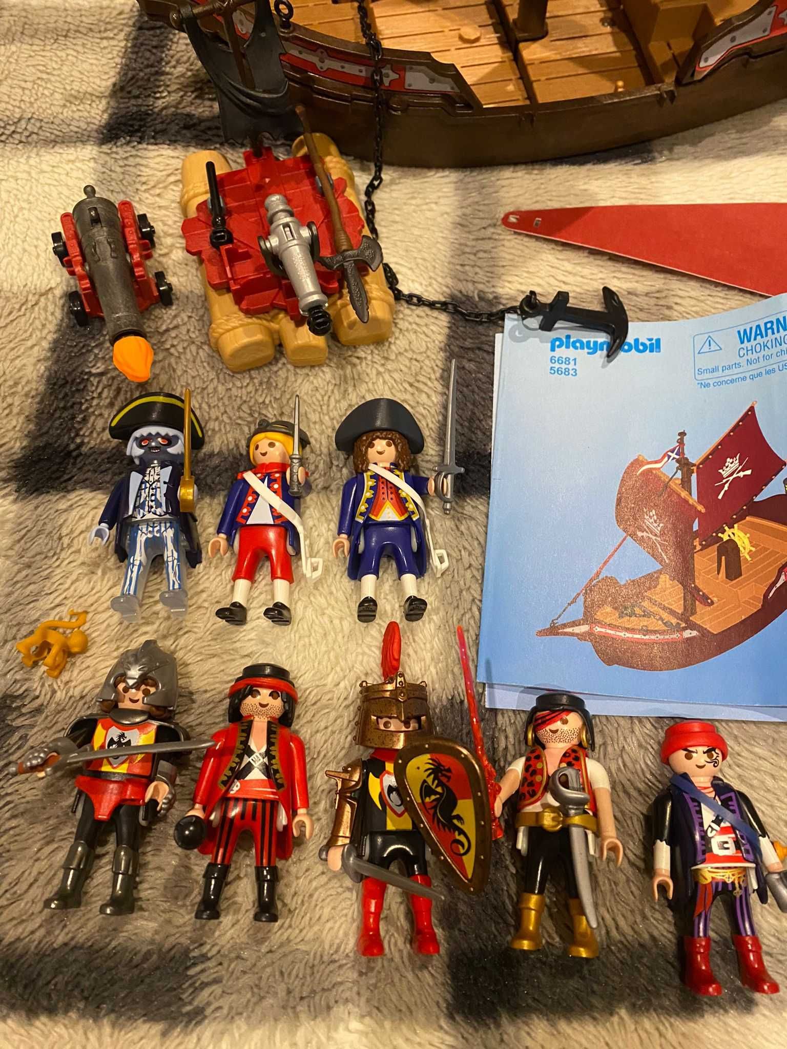 Playmobil Pirates 6681 + 8 Piratów Playmobil