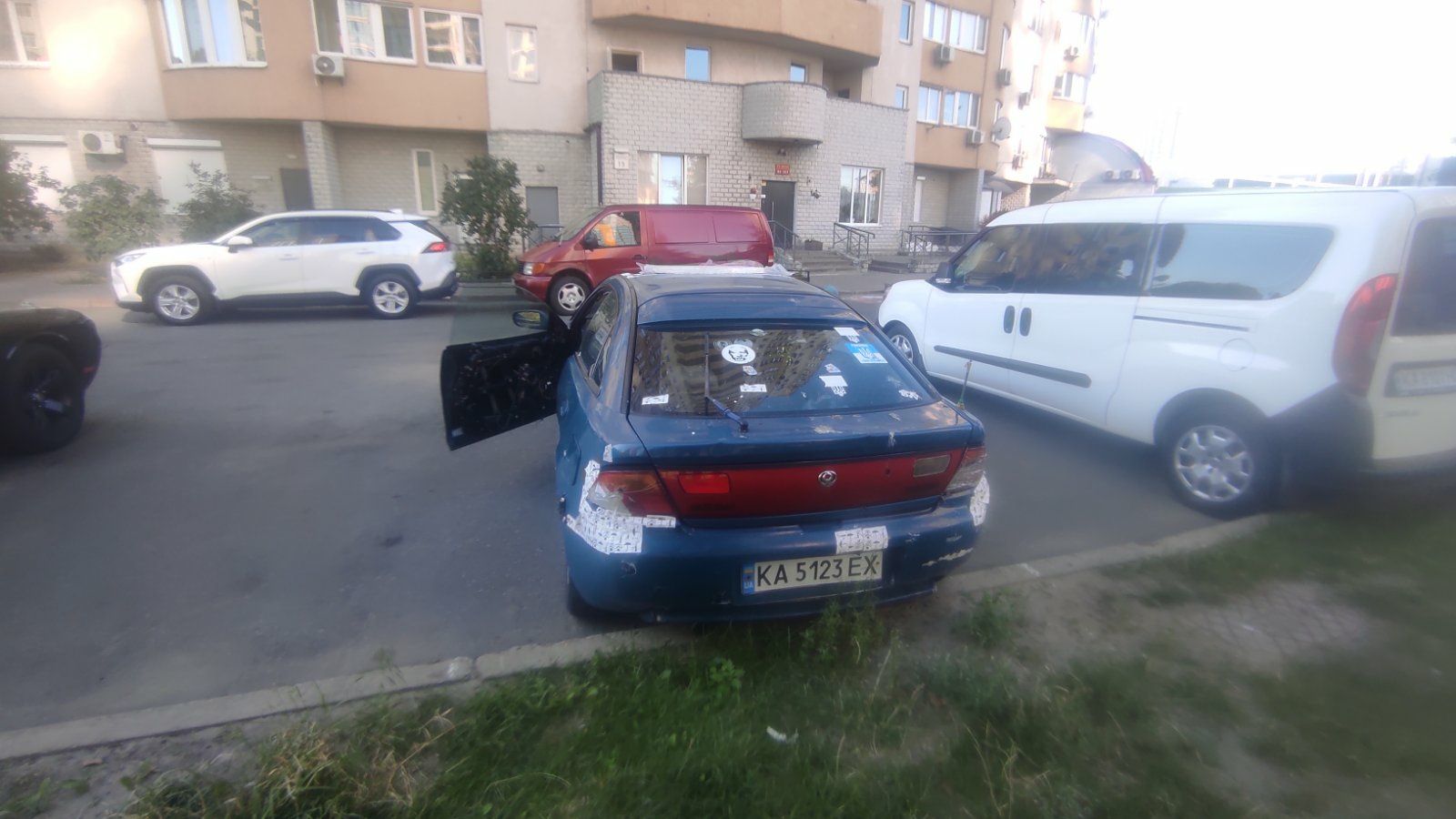 Двигатель мотор двигун Z5 мазда 323 MAZDA BA коробка