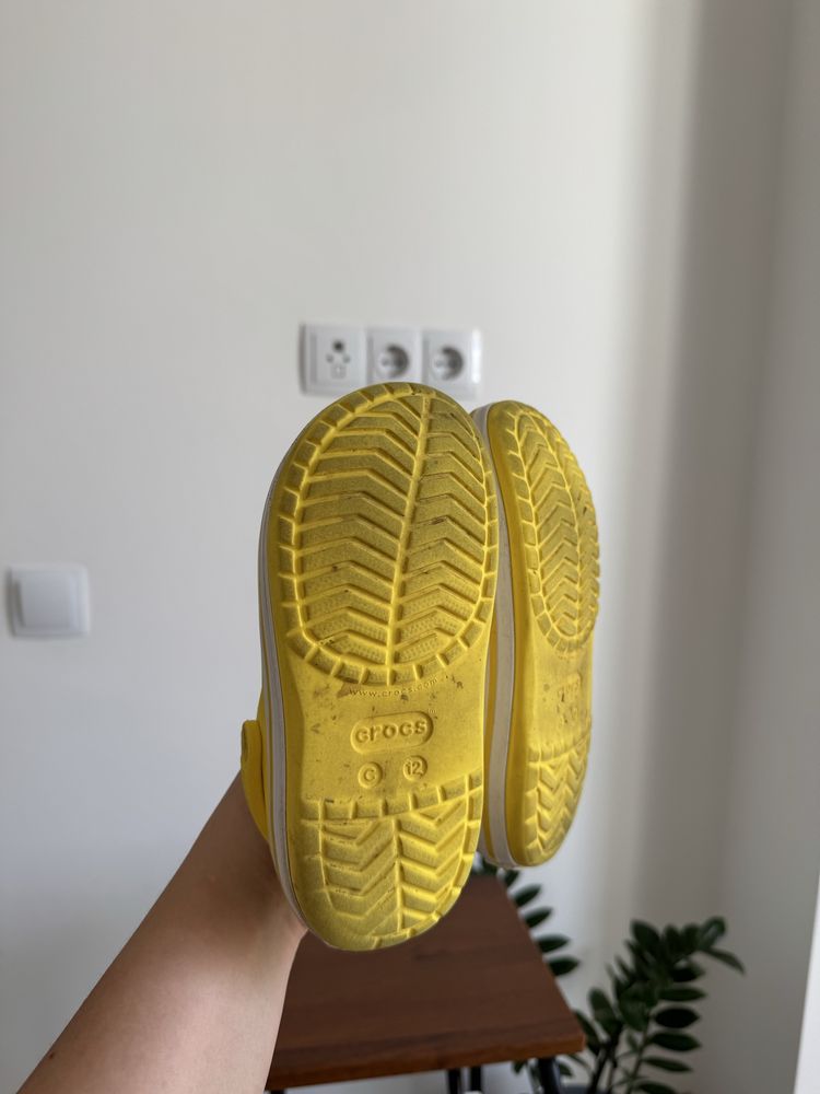Crocs Крокси жовтого кольору