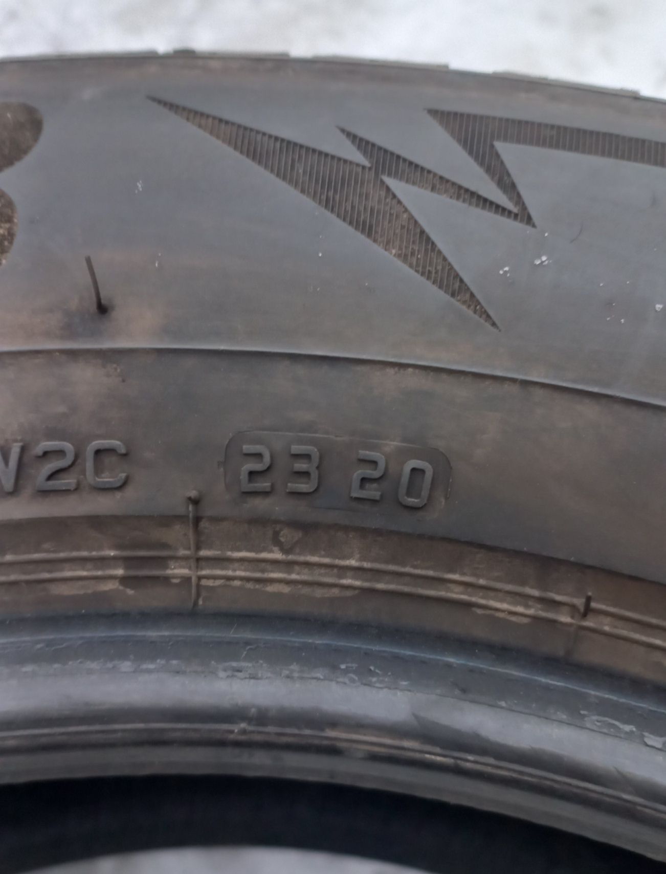 Шини всесезонні m+s 4шт R17 Bridgestone LM-005 215/65/17 Франція 2020р