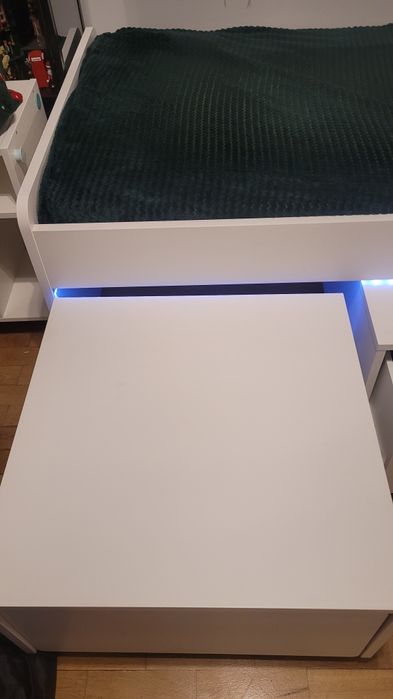 Łóżko IKEA z materacem i schowkiem 380 zł